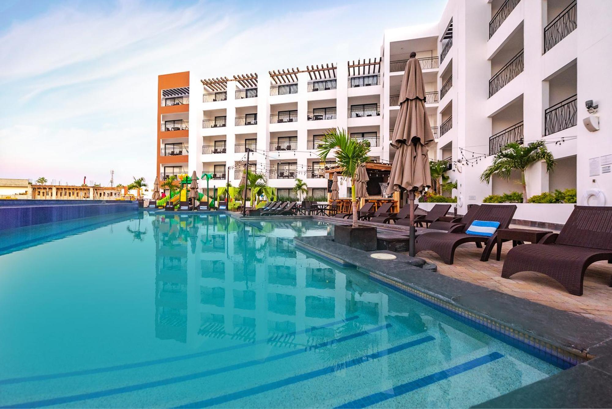 Medano Hotel&Suites Cabo San Lucas Esterno foto